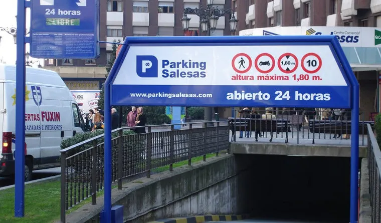 Imagen representativa de los aparcamientos públicos de Oviedo